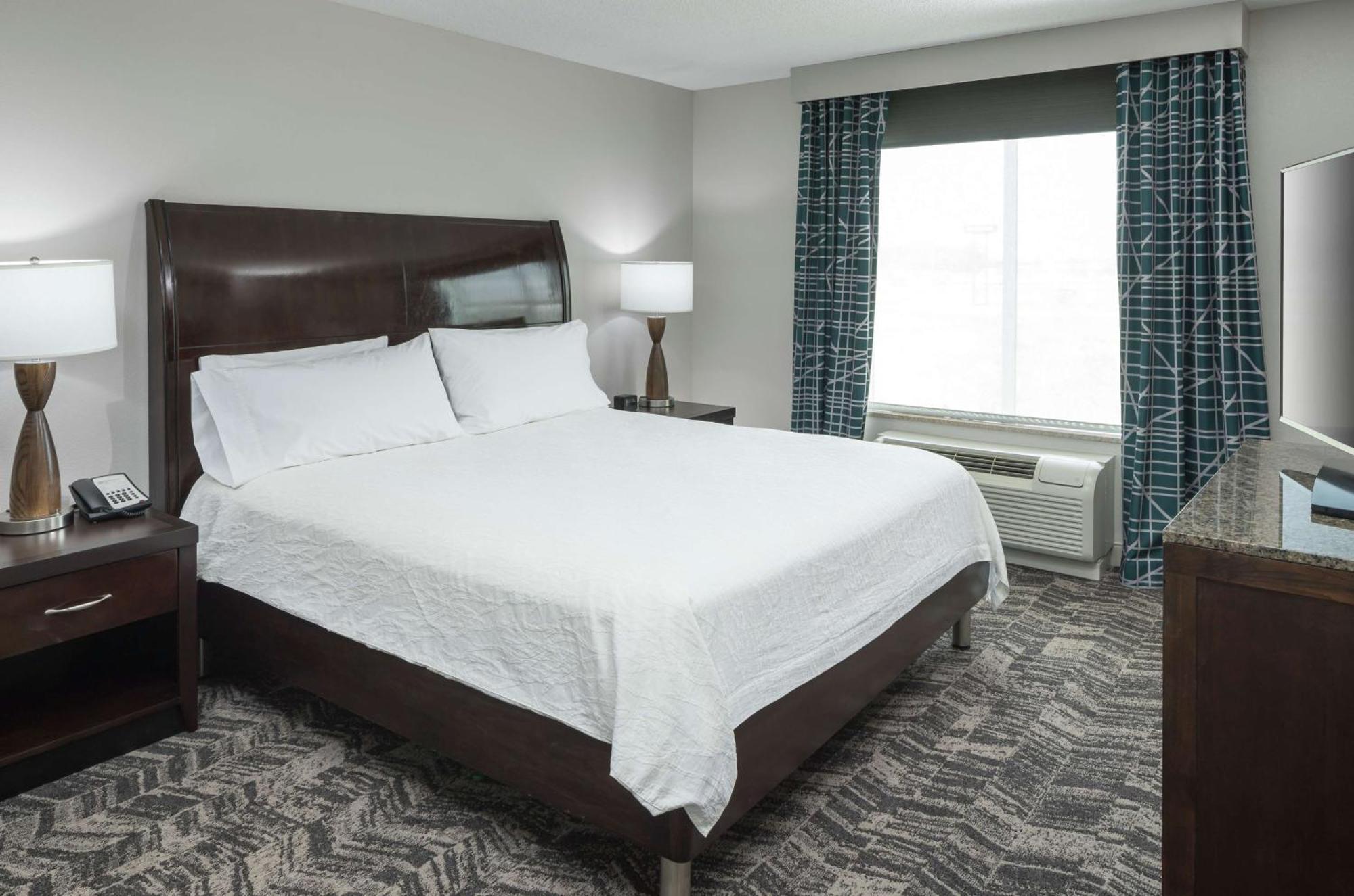 Hilton Garden Inn Dothan Bagian luar foto