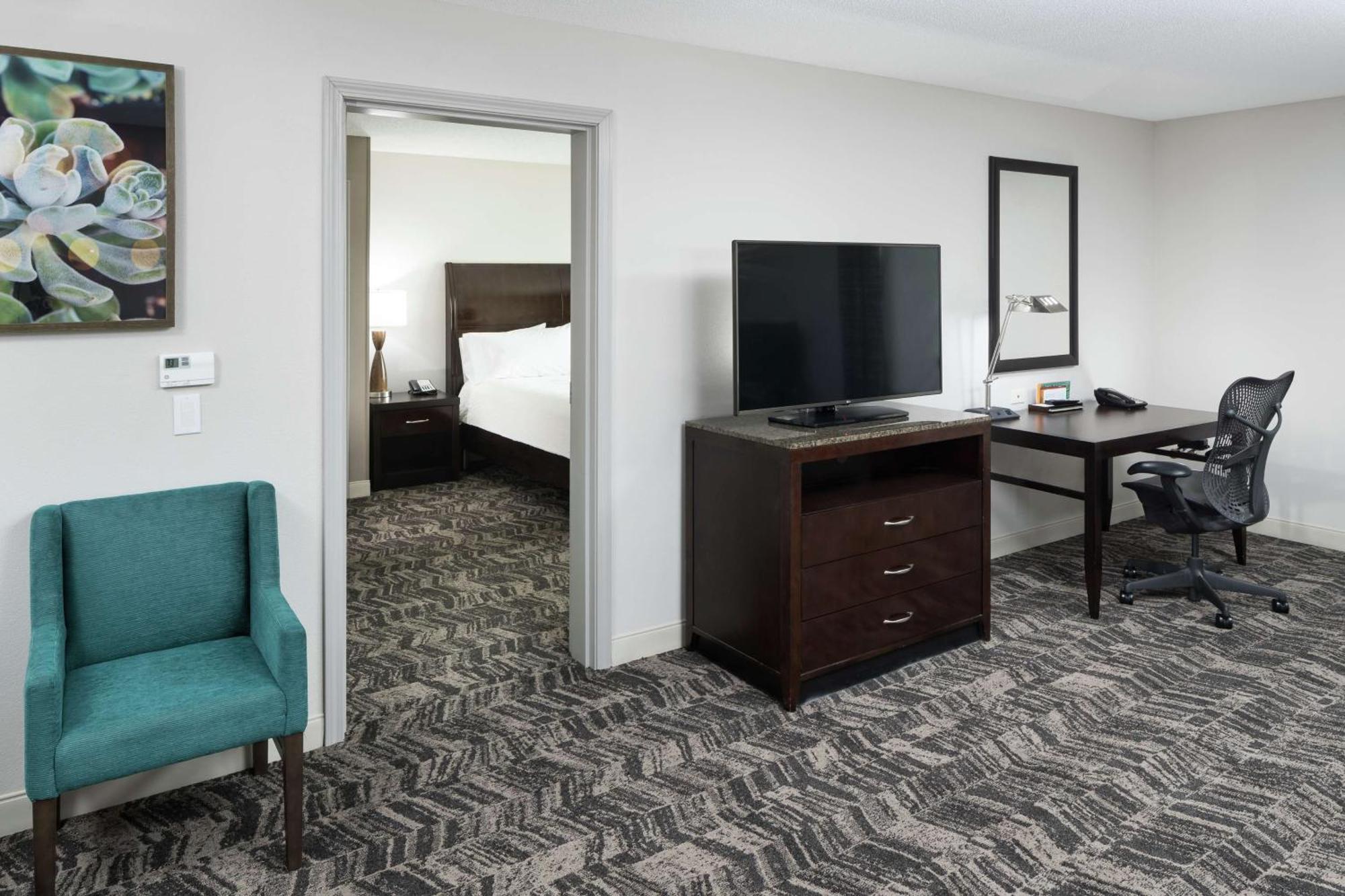 Hilton Garden Inn Dothan Bagian luar foto