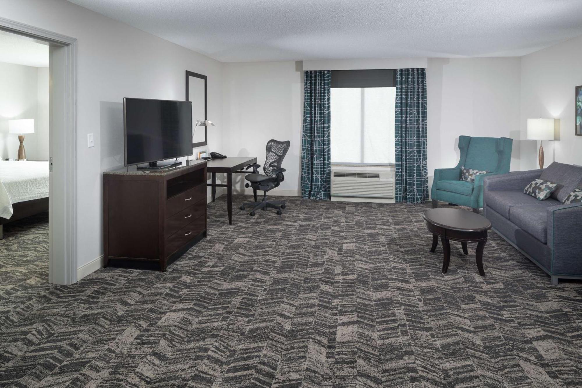 Hilton Garden Inn Dothan Bagian luar foto