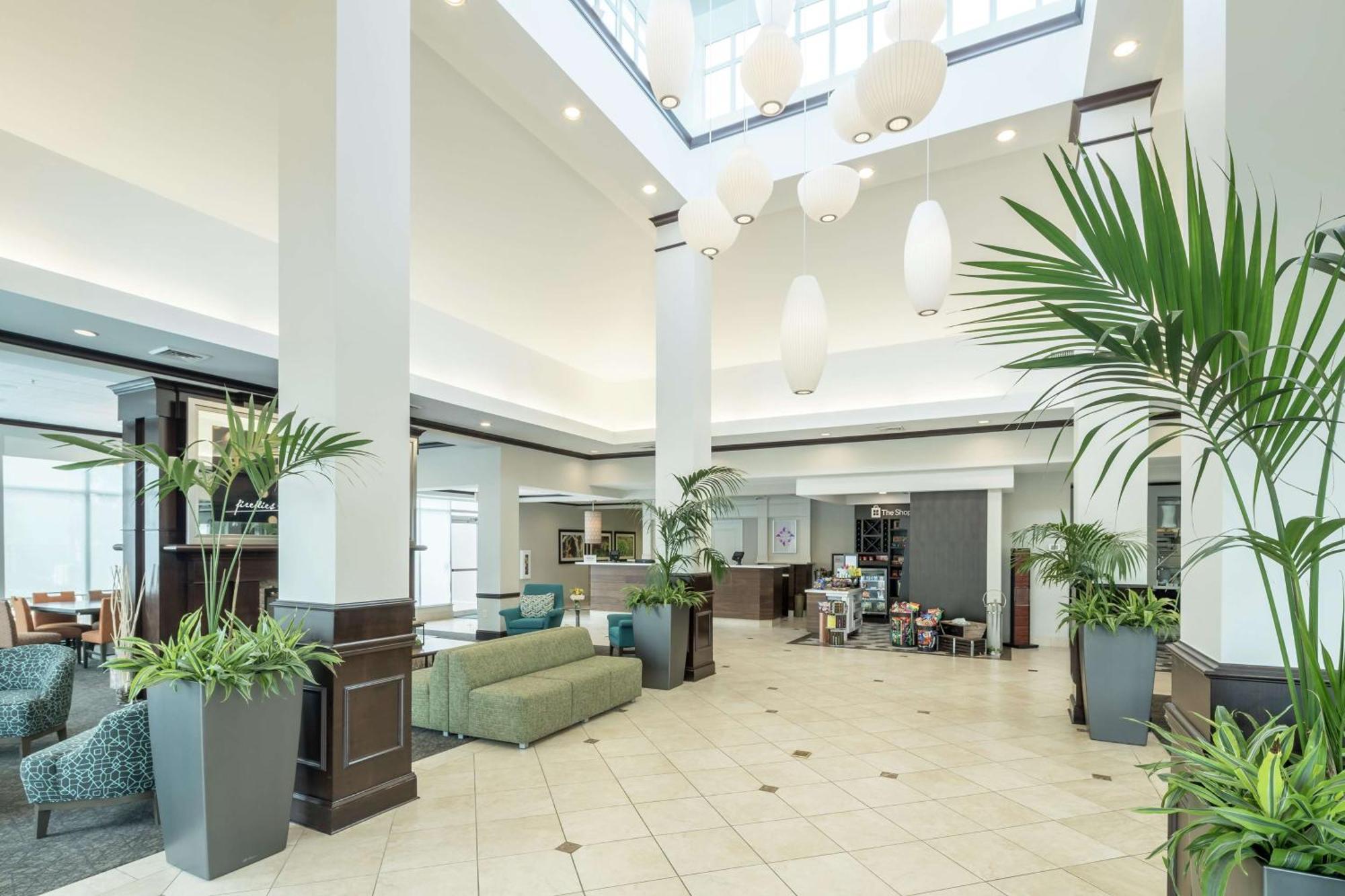 Hilton Garden Inn Dothan Bagian luar foto